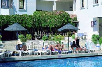 Atrium Hotel 2